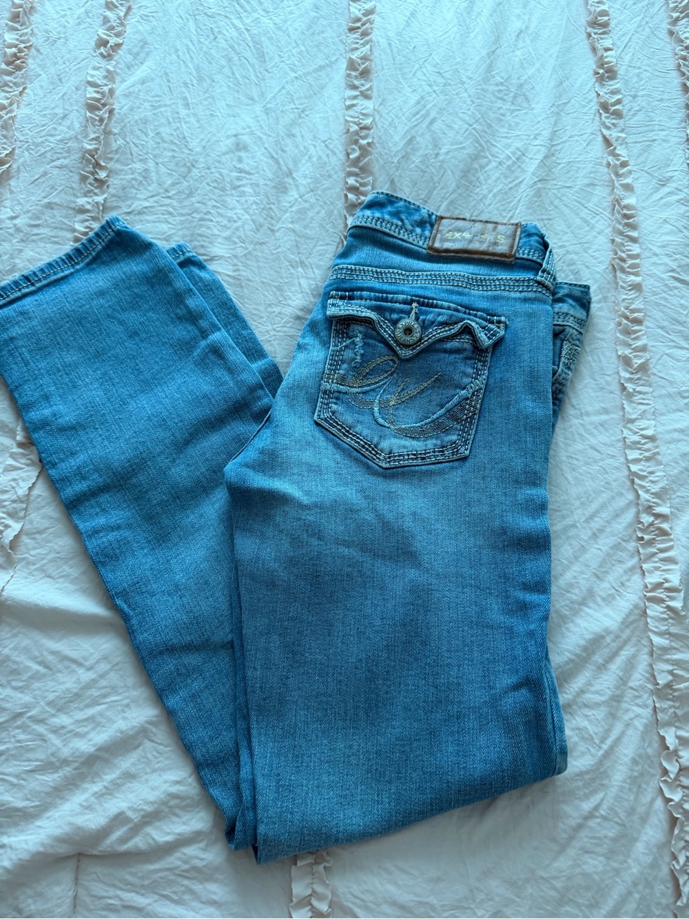 Express Women’s Light Blue Skinny Jeans with Embroidered Pocket